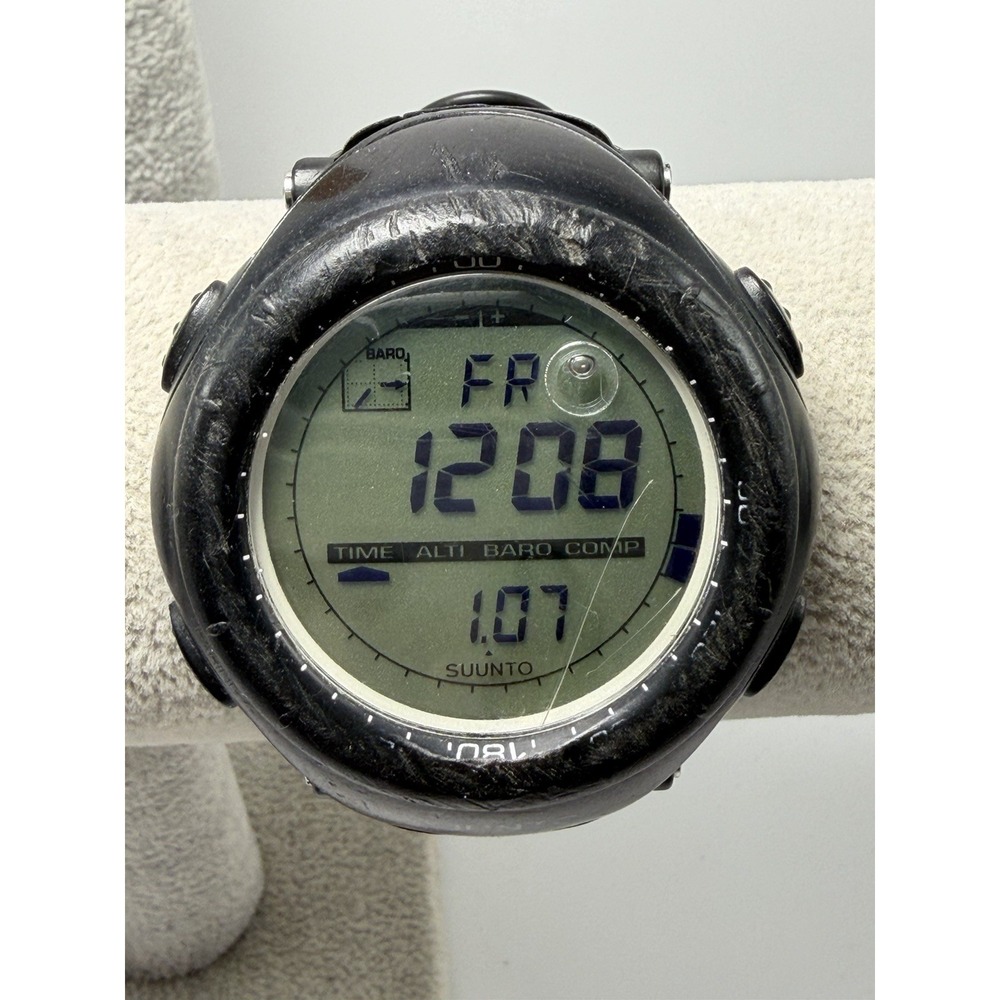 Heavy Wear Suunto Vector Mens Watch New Battery 51MM 8.5" No Belt